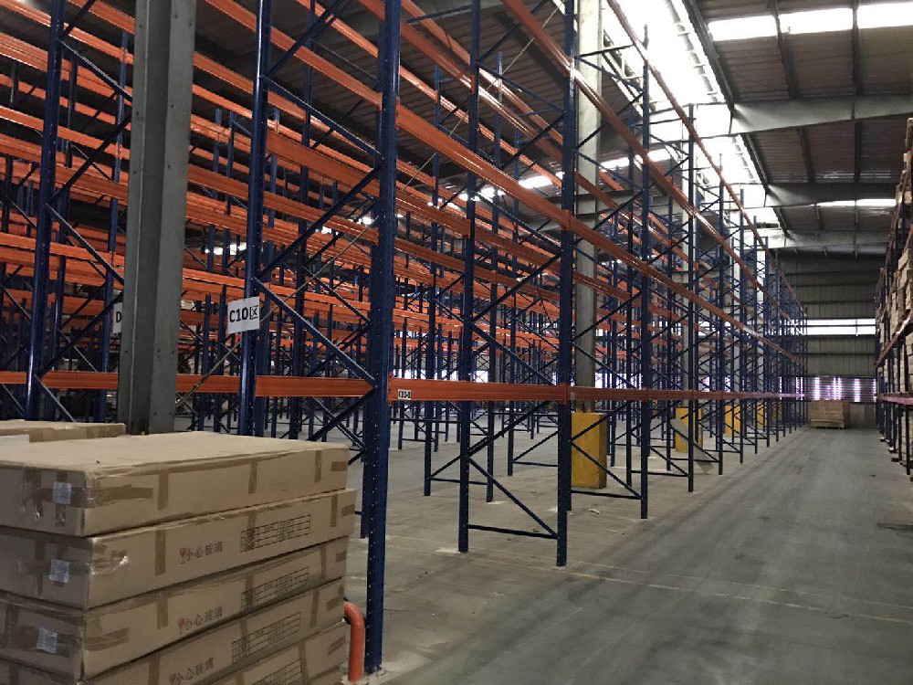 重型倉(cāng)儲(chǔ)貨架能用多久？